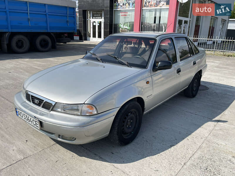 Седан Daewoo Nexia 2008 в 