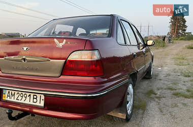 Седан Daewoo Nexia 2005 в 