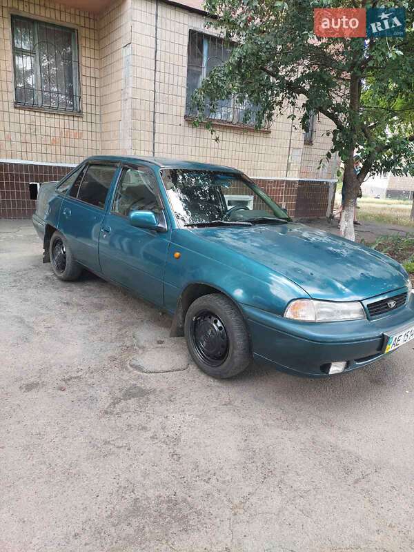 Седан Daewoo Nexia 1995 в 