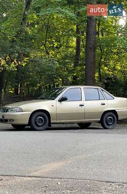 Седан Daewoo Nexia 2008 в 