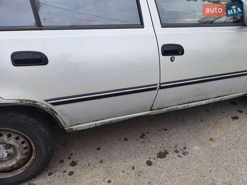 Седан Daewoo Nexia 2007 в Харькове фото 3 Седан Daewoo Nexia 2007 в Харькове