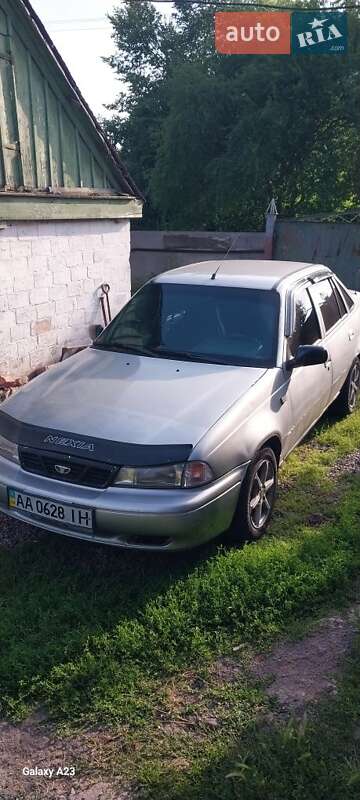 Седан Daewoo Nexia 1995 в 