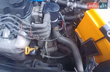 Седан Daewoo Nexia 2011 в 