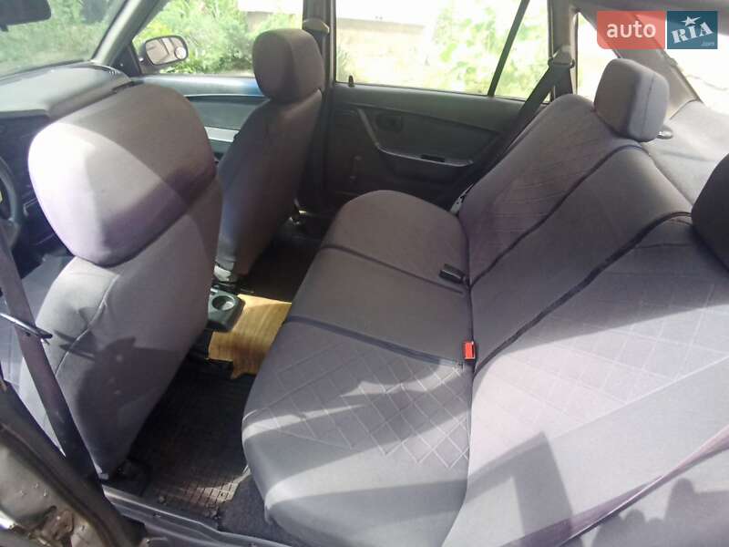Седан Daewoo Nexia 2011 в Житомире