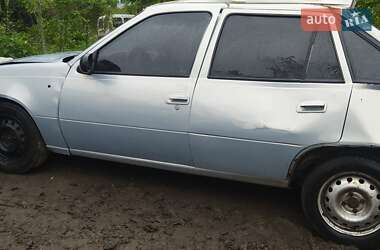 Седан Daewoo Nexia 2007 в Остроге