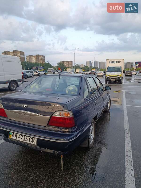 Седан Daewoo Nexia 2007 в Киеве