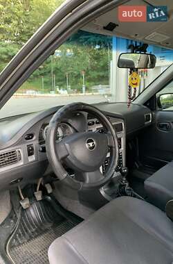 Седан Daewoo Nexia 2008 в 
