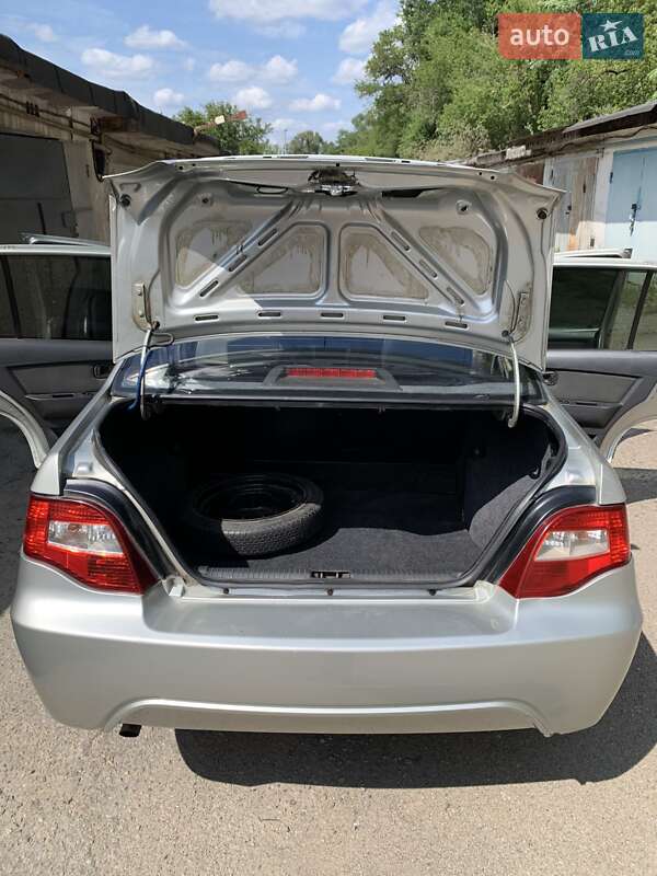 Седан Daewoo Nexia 2008 в Днепре