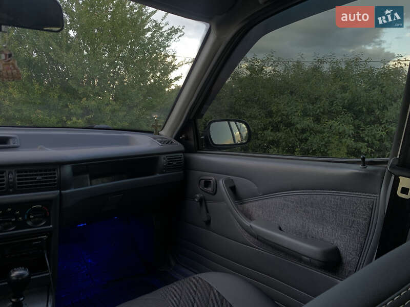 Седан Daewoo Nexia 2008 в Чернигове