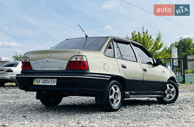 Седан Daewoo Nexia 2006 в 