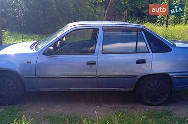 Седан Daewoo Nexia 2008 в 