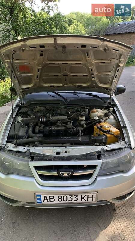 Седан Daewoo Nexia 2009 в Жмеринке