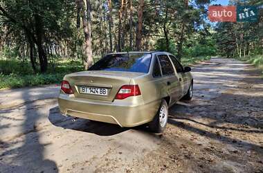 Седан Daewoo Nexia 2008 в 