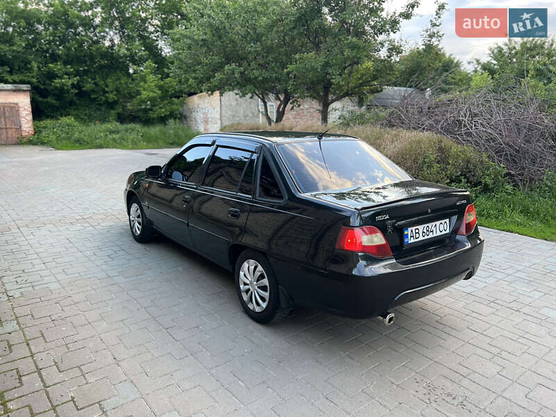 Седан Daewoo Nexia 2012 в Могилев-Подольске