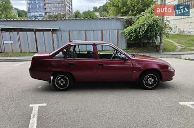 Седан Daewoo Nexia 2010 в 