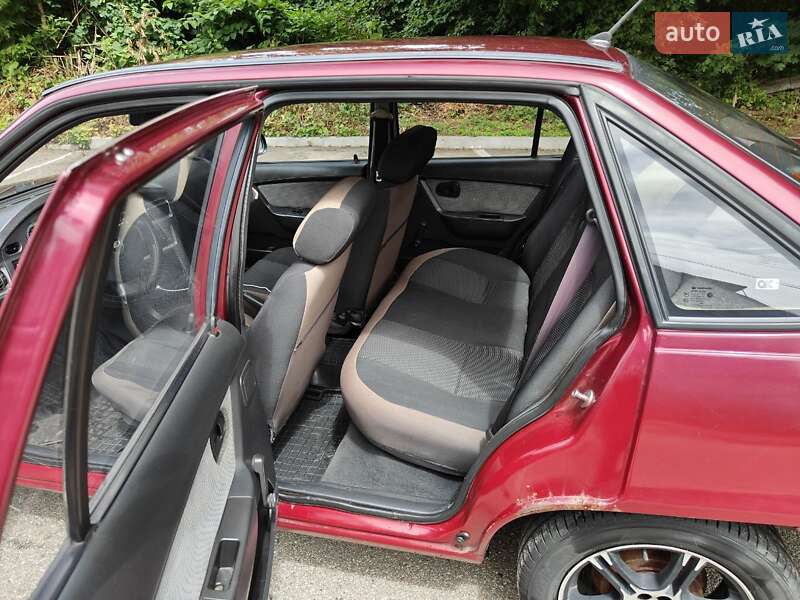 Седан Daewoo Nexia 2010 в Киеве фото 8 Седан Daewoo Nexia 2010 в Киеве