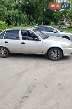 Седан Daewoo Nexia 2008 в 