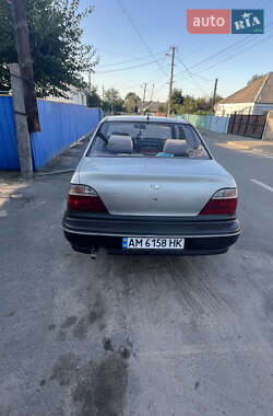 Седан Daewoo Nexia 2008 в 