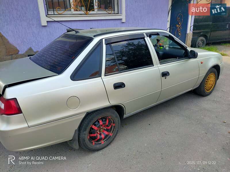 Седан Daewoo Nexia 2008 в Полтаве