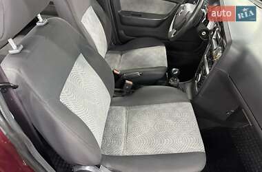 Седан Daewoo Nexia 2010 в 