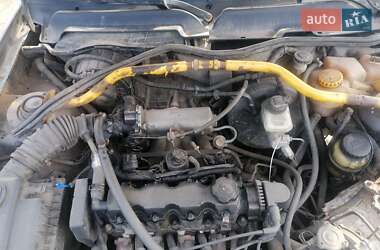 Седан Daewoo Nexia 2012 в 