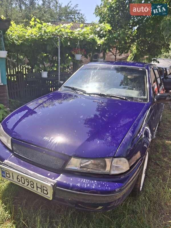 Седан Daewoo Nexia 2006 в 
