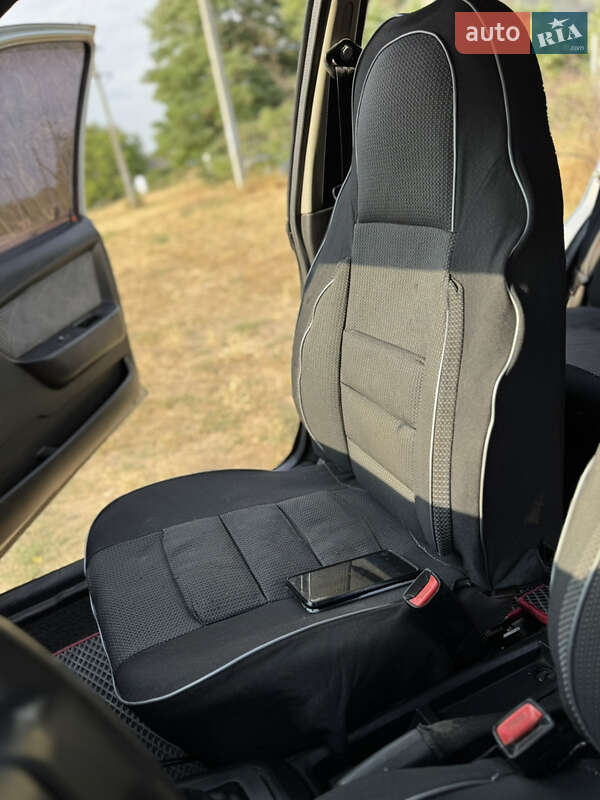 Седан Daewoo Nexia 2008 в Новій Одесі