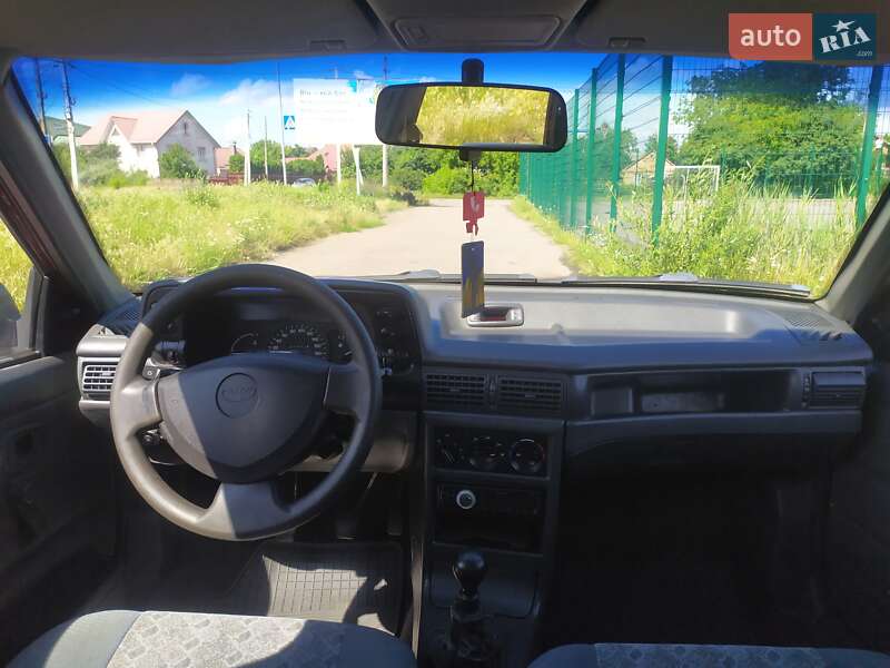 Седан Daewoo Nexia 2007 в Ровно