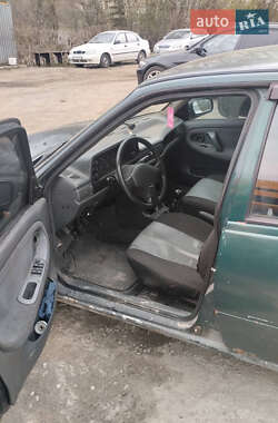 Седан Daewoo Nexia 1997 в 