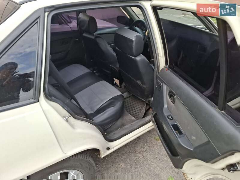 Седан Daewoo Nexia 2012 в Новгород-Сіверському