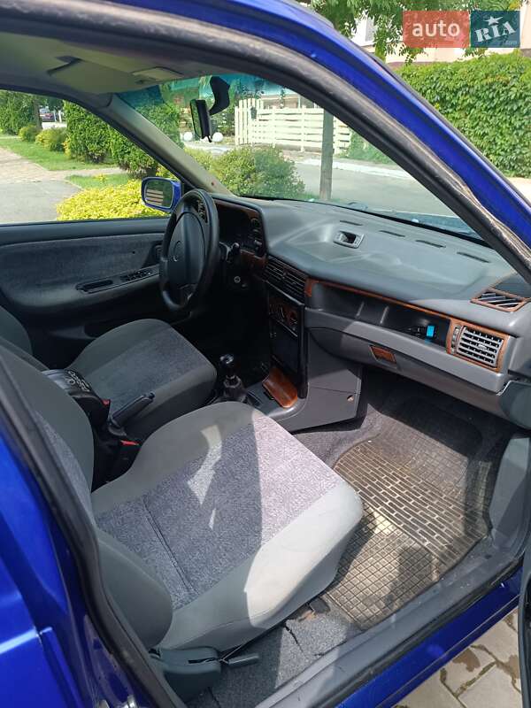 Седан Daewoo Nexia 2007 в Киеве