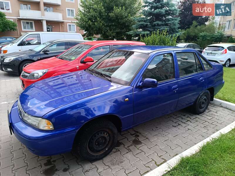 Седан Daewoo Nexia 2007 в Киеве