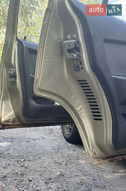Седан Daewoo Nexia 2011 в 