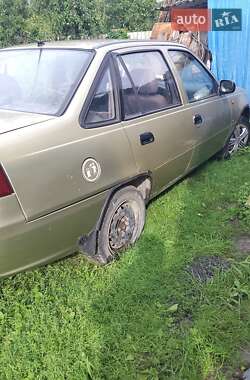 Седан Daewoo Nexia 2011 в 
