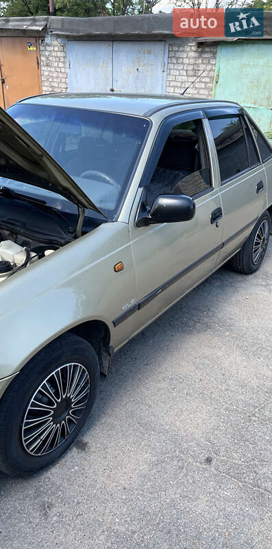 Седан Daewoo Nexia 2006 в Кам'янському