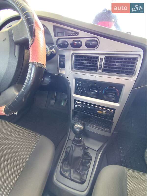Седан Daewoo Nexia 2008 в Малине