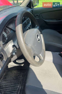 Седан Daewoo Nexia 2008 в 