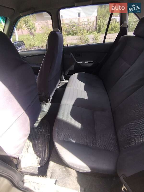 Седан Daewoo Nexia 2011 в Довбыше