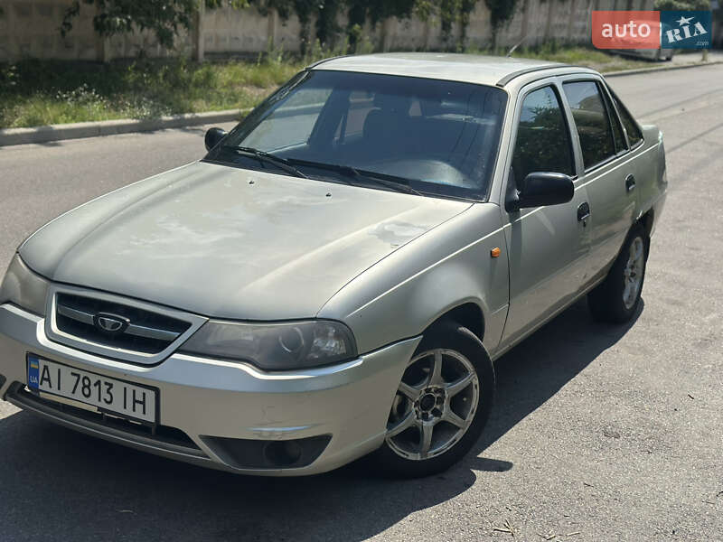 Седан Daewoo Nexia 2008 в Киеве