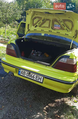 Седан Daewoo Nexia 2007 в 