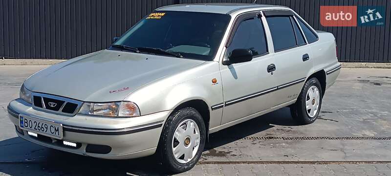 Седан Daewoo Nexia 2008 в Черновцах