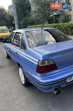 Седан Daewoo Nexia 2008 в 