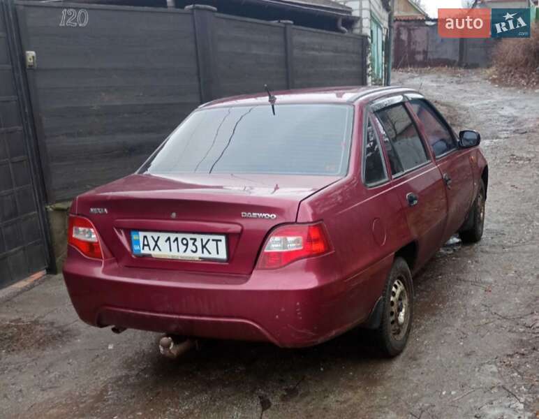 Седан Daewoo Nexia 2009 в Харькове