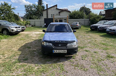 Седан Daewoo Nexia 2009 в 
