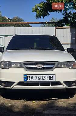 Седан Daewoo Nexia 2011 в 