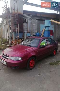 Седан Daewoo Nexia 2012 в 