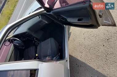Седан Daewoo Nexia 2011 в 