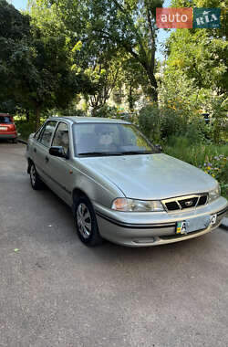 Седан Daewoo Nexia 2005 в 