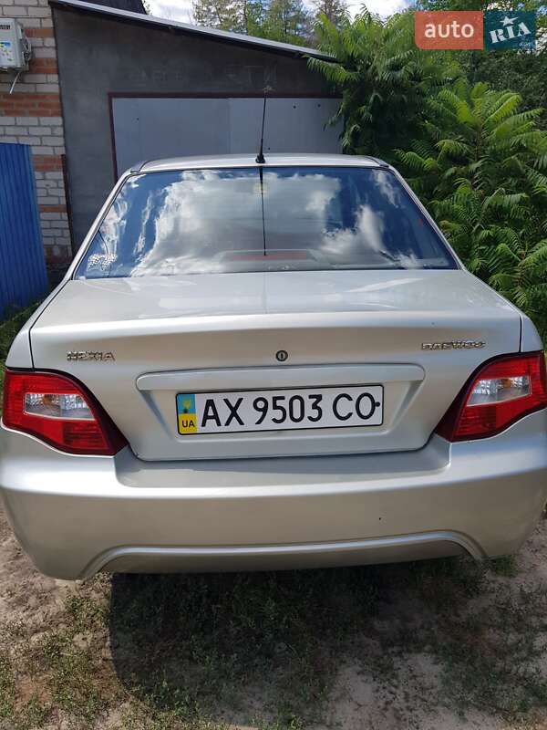 Седан Daewoo Nexia 2008 в Изюме