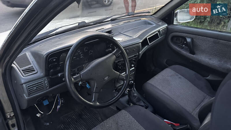 Седан Daewoo Nexia 1995 в Киеве